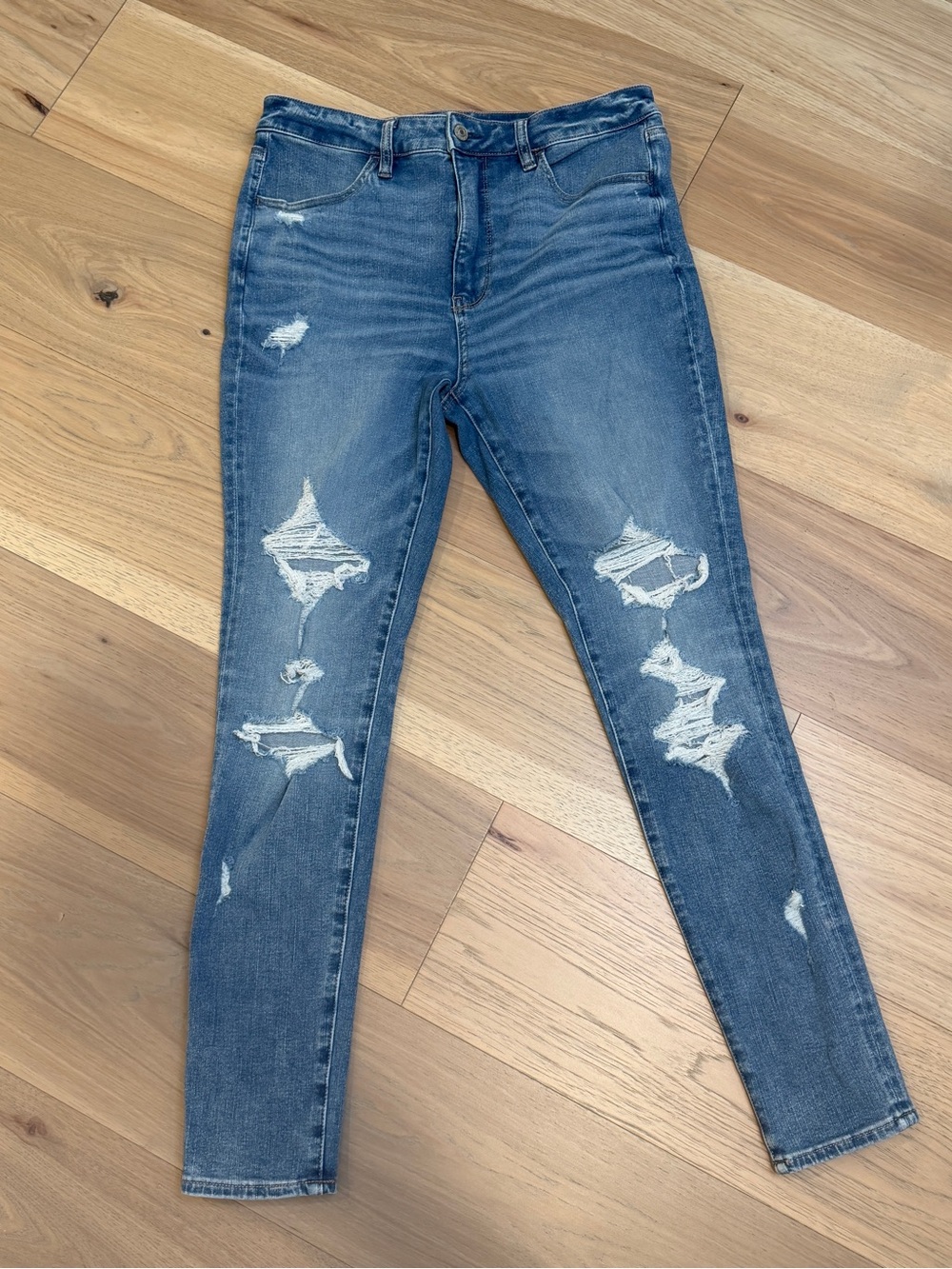 American Eagle Outfitters Distressed Skinny Jeans - Blue